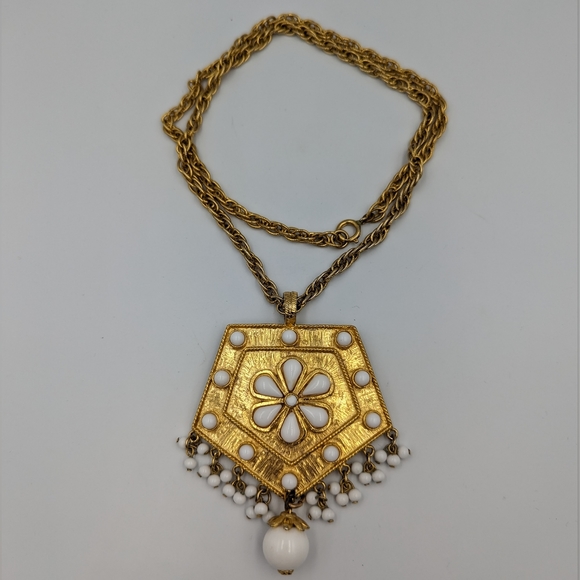 Gold Tone Necklace Milk Glass Cabochons Statement Pendant Rope Chain Vintage - Picture 4 of 10